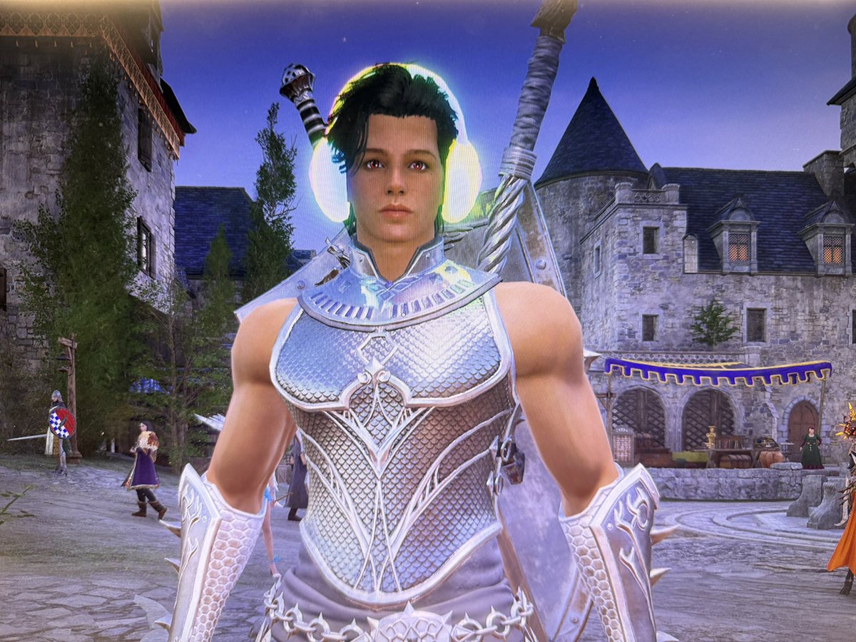 りの (thow) tweet media