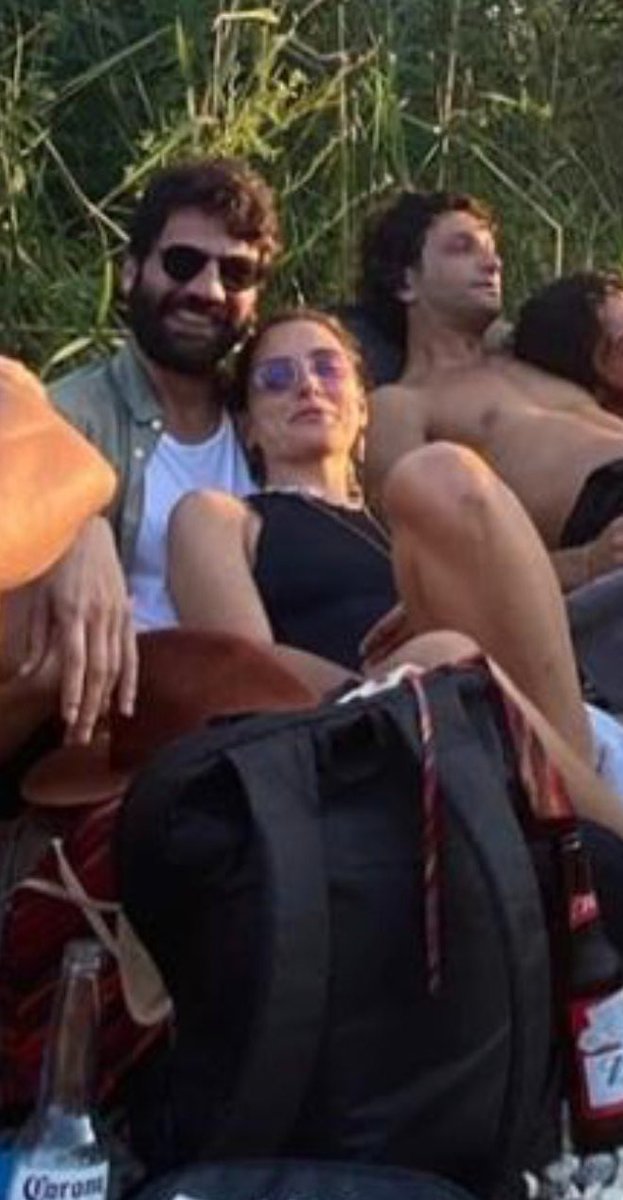 ᴀᴠᴀ 🌙 tweet media