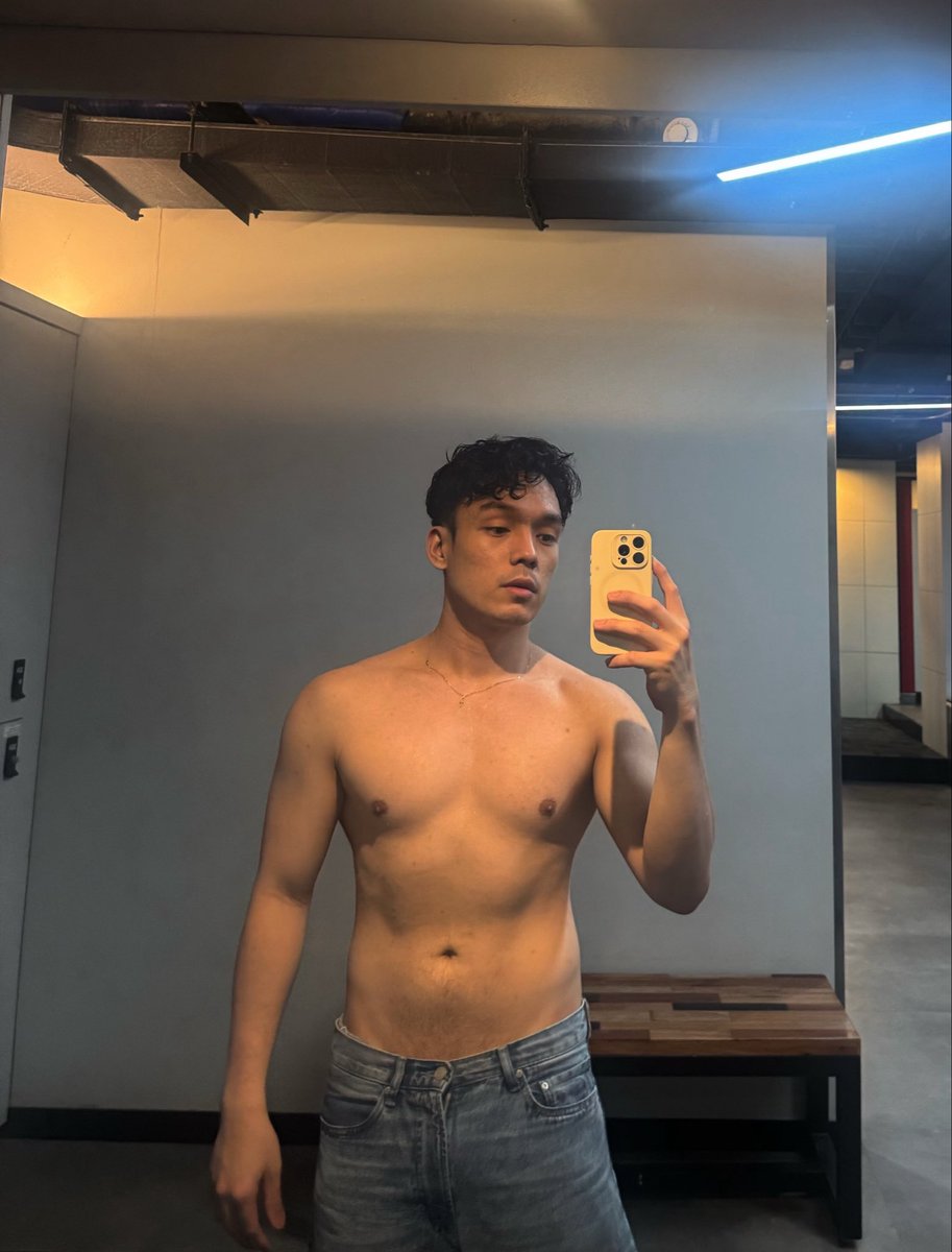 builtbystyv's tweet photo. midweek easing @infinity_spa_ph ✨ https://t.co/fE2VDTyRVy
