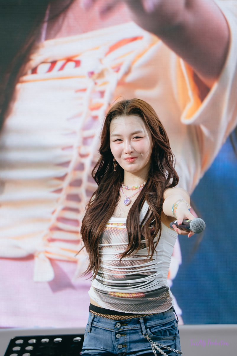 JazZUpLivE tweet media