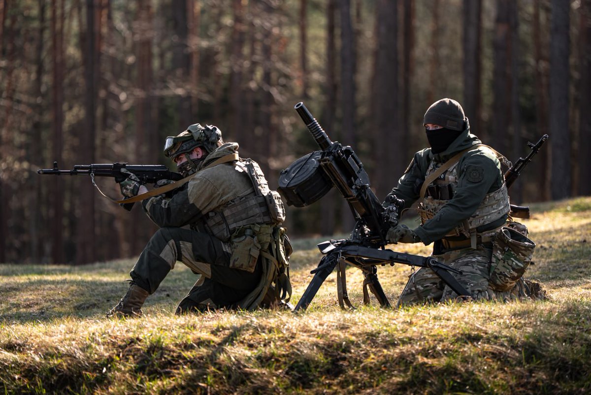 TheGreyPatriot_'s tweet photo. π§πΎπ·πΊ Today's training of kursants of Faculty of Internal Troops.
OTs-03 SVU in use - its their standard issue.
Part 2 of 2
#Russia #Belarus #Belarusian #Today #InternalTroops #Police #Security #Training #Tactical #Kursants #MVD #AK74 #AGS17 https://t.co/CKLSqfSbIW