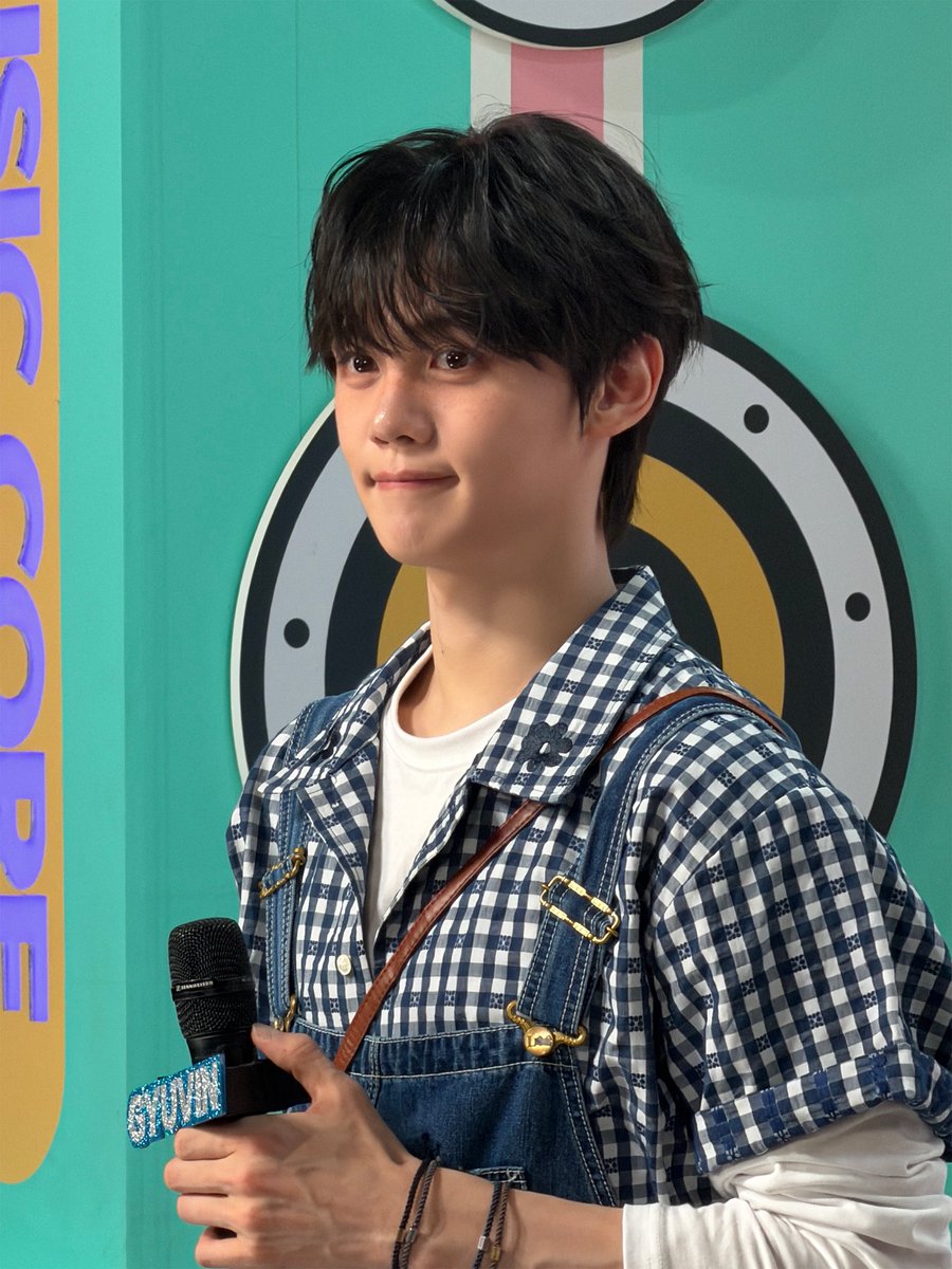 niuvinvin830 tweet media