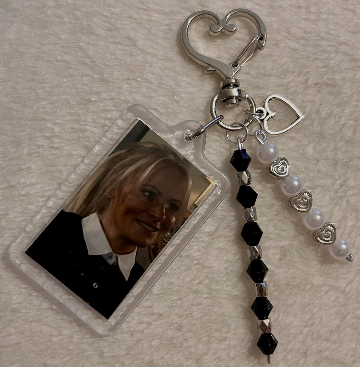 AccessoriesByChlo tweet media