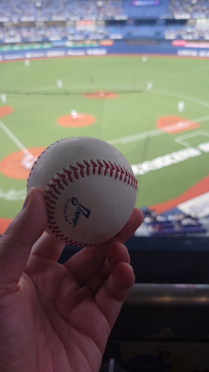 れ、と tweet media