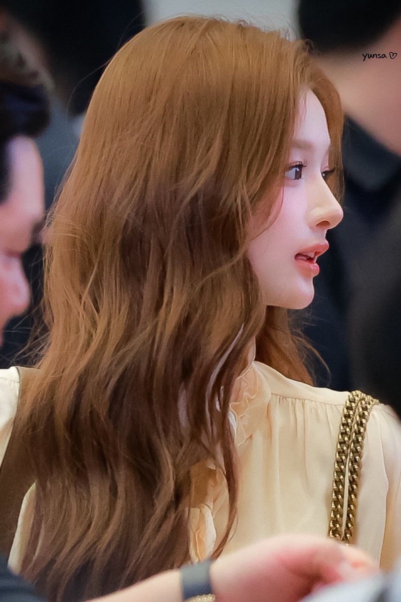 𝚙𝚘𝚖𝚎🐈‍⬛ tweet media