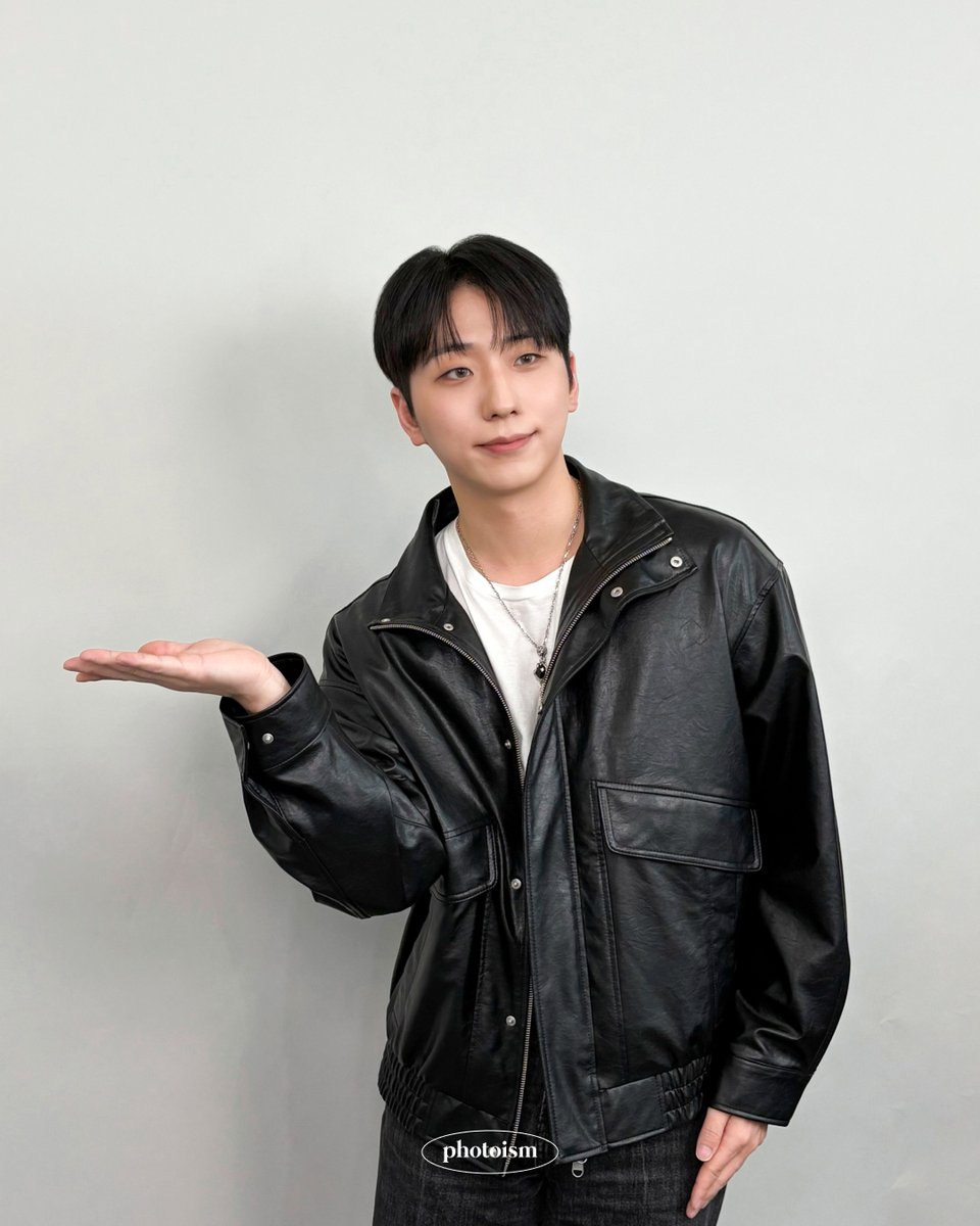 PHOTOISM BEHIND tweet media