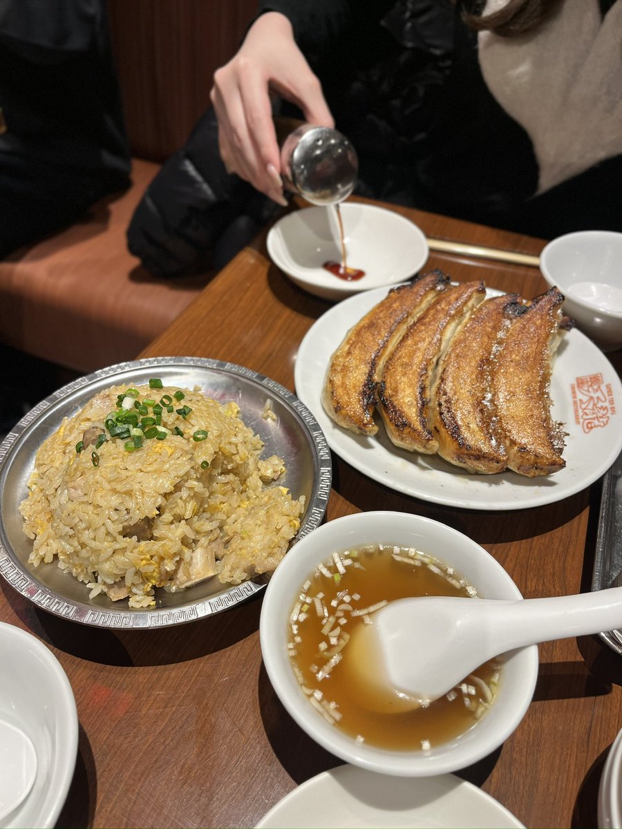 86sta2's tweet photo. 銀座天龍の餃子が都内で1番美味しいと思っている、毎日食べたい https://t.co/cjQJeXhxBM
