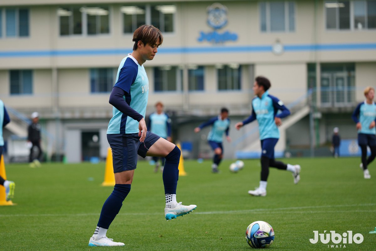 Jubiloiwata_YFC's tweet image. 🌥️ | 𝗧𝗥𝗔𝗜𝗡𝗜𝗡𝗚

🔜 明治安田J2･J3百年構想リーグ 第11節
🆚 RB大宮アルディージャ
📆 4/18(土)14:00
🏟 NACK5スタジアム大宮

#ジュビロ磐田 #jubilo