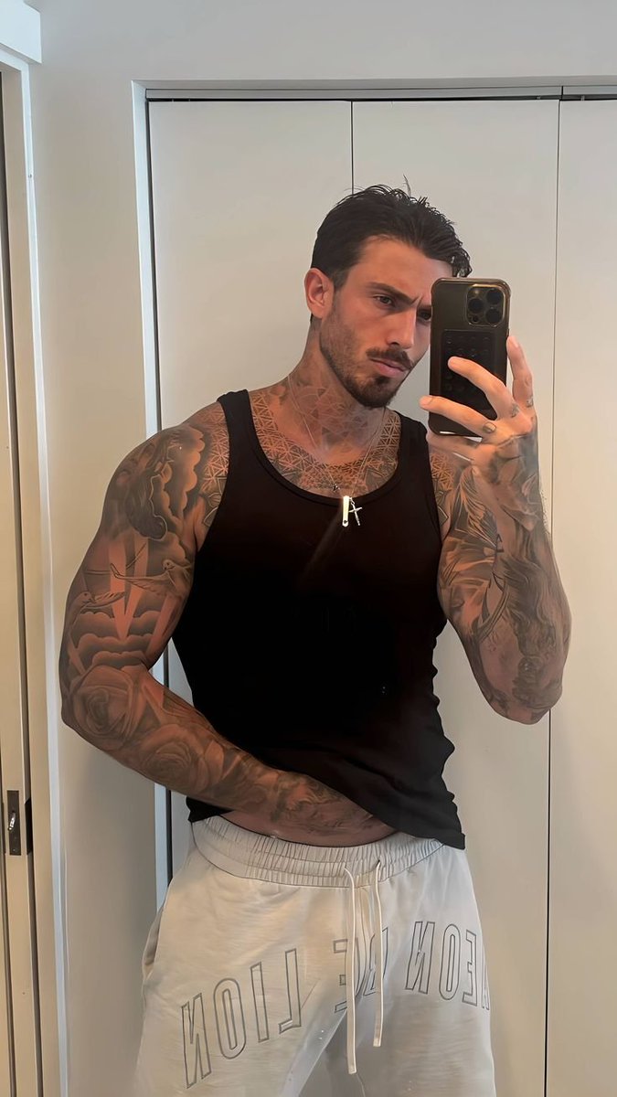 𝓜𝓪𝓽𝓲𝓪 𝓜. tweet media