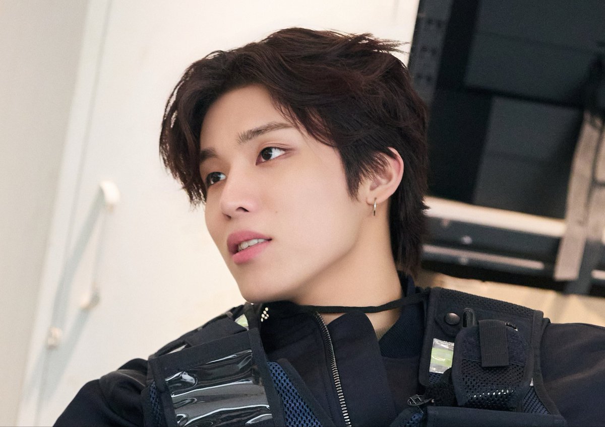 div 🪱 tweet media