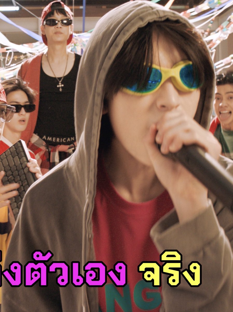 สักวันต้องเป็นบ้าแน่ tweet media