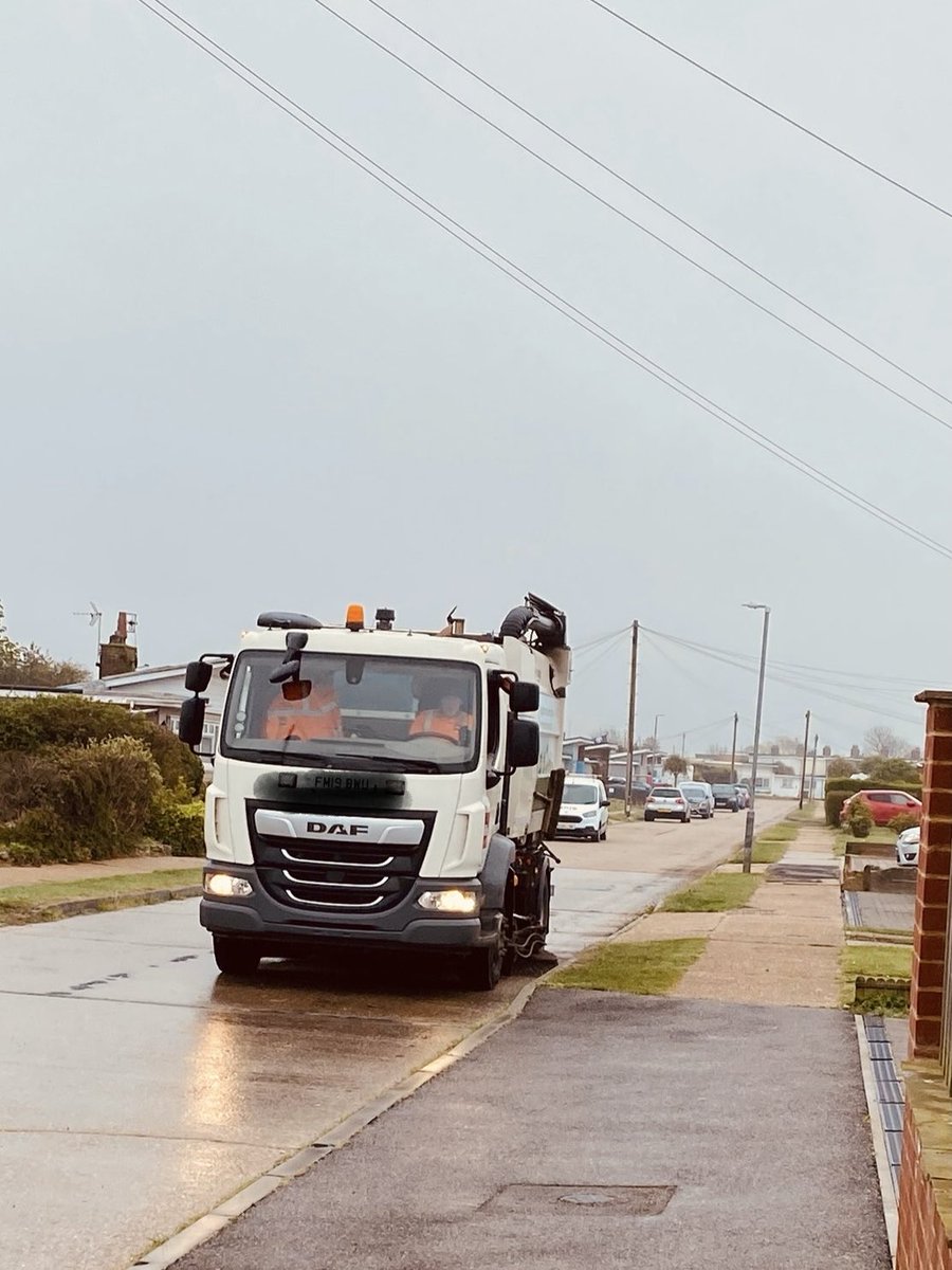 SMaynardBurrows's tweet photo. Today I met a lovely  chap driving a huge road sweeper along our roads.
He was very busy hoovering up the old broken glass, nails, &amp; twigs.
Just like my Windy Sweep in my children's Litter Picker books.
Does he blow off like a trumpet too? 🫣😃 💨
https://t.co/ntZnCwjUaX https://t.co/oCGaB0Ntve