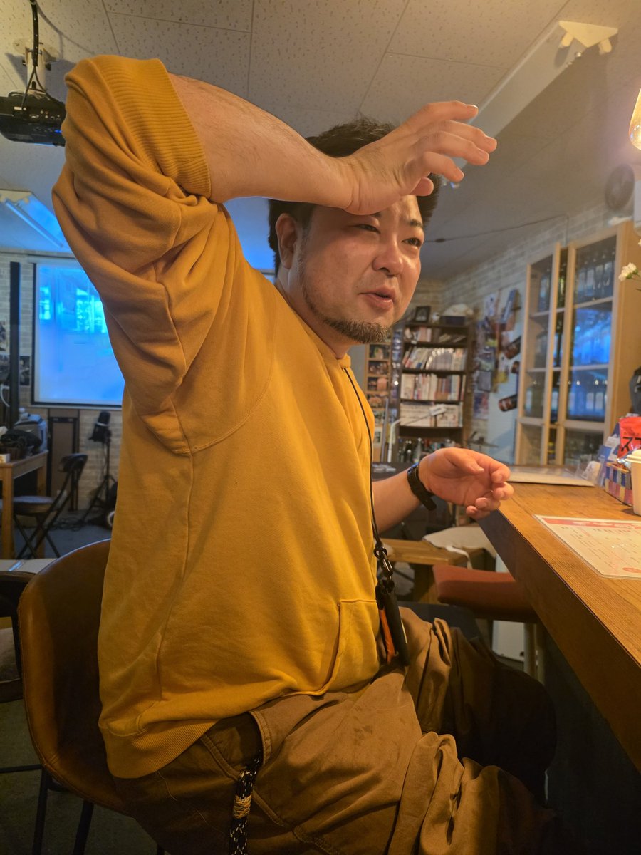 二軒目

中野から高円寺へ❗
この人(<a href="/kkkkyohe/">きょへ</a>)が待ち合わせしたかのように来た‼️

とらんぽりんさん
