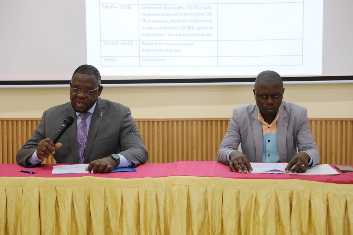 PNUDBurundi's tweet image. En présence de l’ensemble des parties prenantes réunies en atelier @BurundiGov, @mrmeict, #PNUD #Burundi, @theGEF, ont procédé à la validation technique du document de projet d’électrification rurale pour le bien-être des communautés au Burundi.