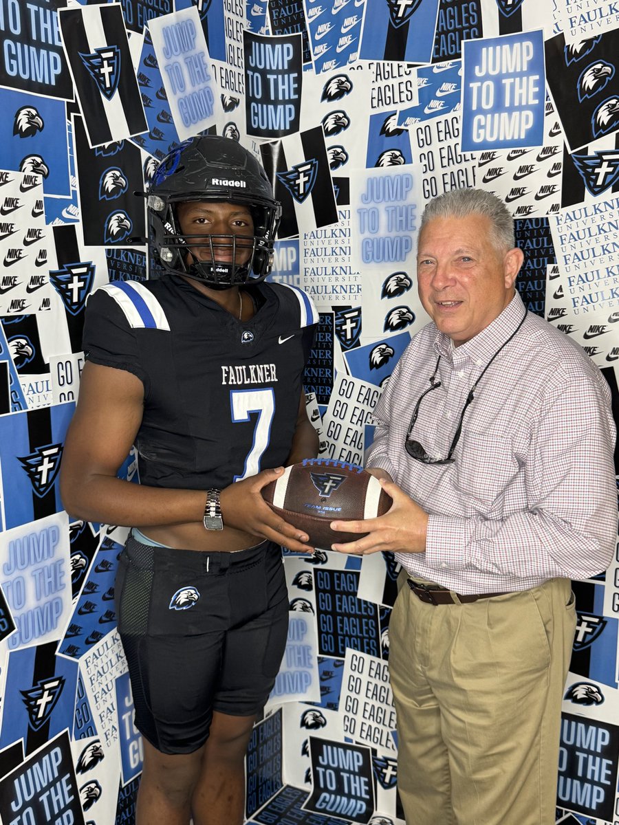 AmeireEaton's tweet photo. I had a great time with Faulkner university staff yesterday. I want to give a shout out and thank to coach @CoachJJPerk  and coach @CoachEllis205 for giving my opportunity to play for them . go Eagles!! https://t.co/hGvU49eSGs