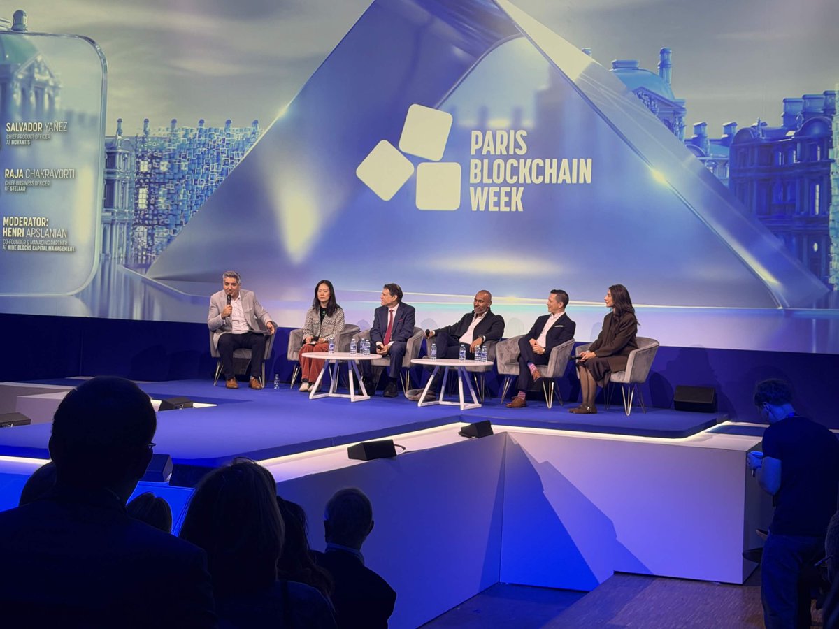 USDMOfficial's tweet photo. Bonjour, Paris. 🇫🇷                                                              

@ParisBlockWeek 2026 kicks off today. 

Two days of builders, allocators and institutions shaping where Web3 goes next - $USDM is here to meet them. https://t.co/b99cs9Rdqu