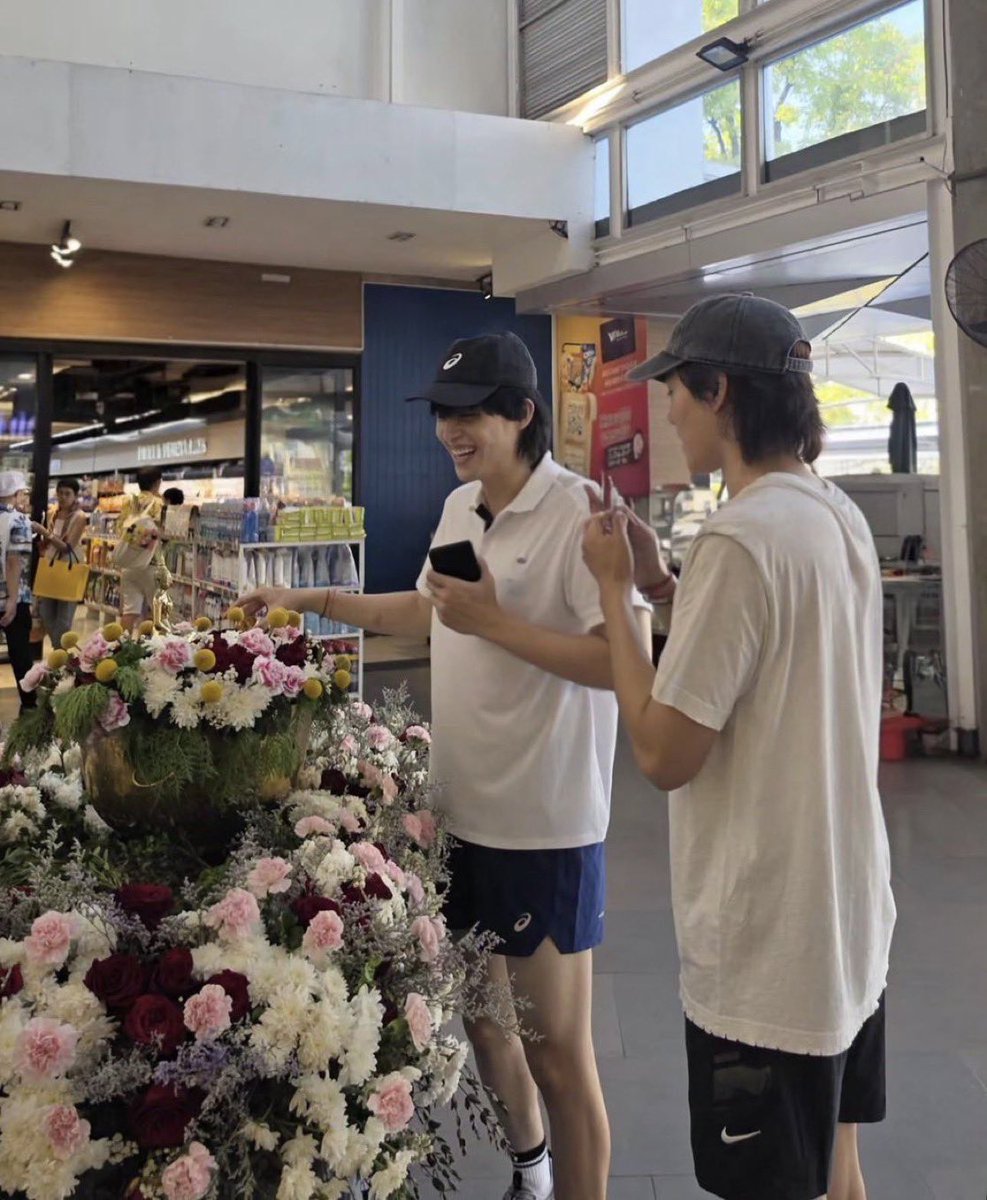 คู่ชิปคนอื่น สงกรานต์ xfest
คู่ชิปผม สรงน้ำพระ