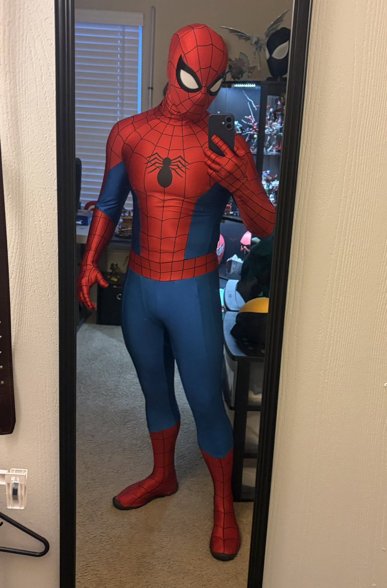 Jake! 🔜 Colossalcon tweet media