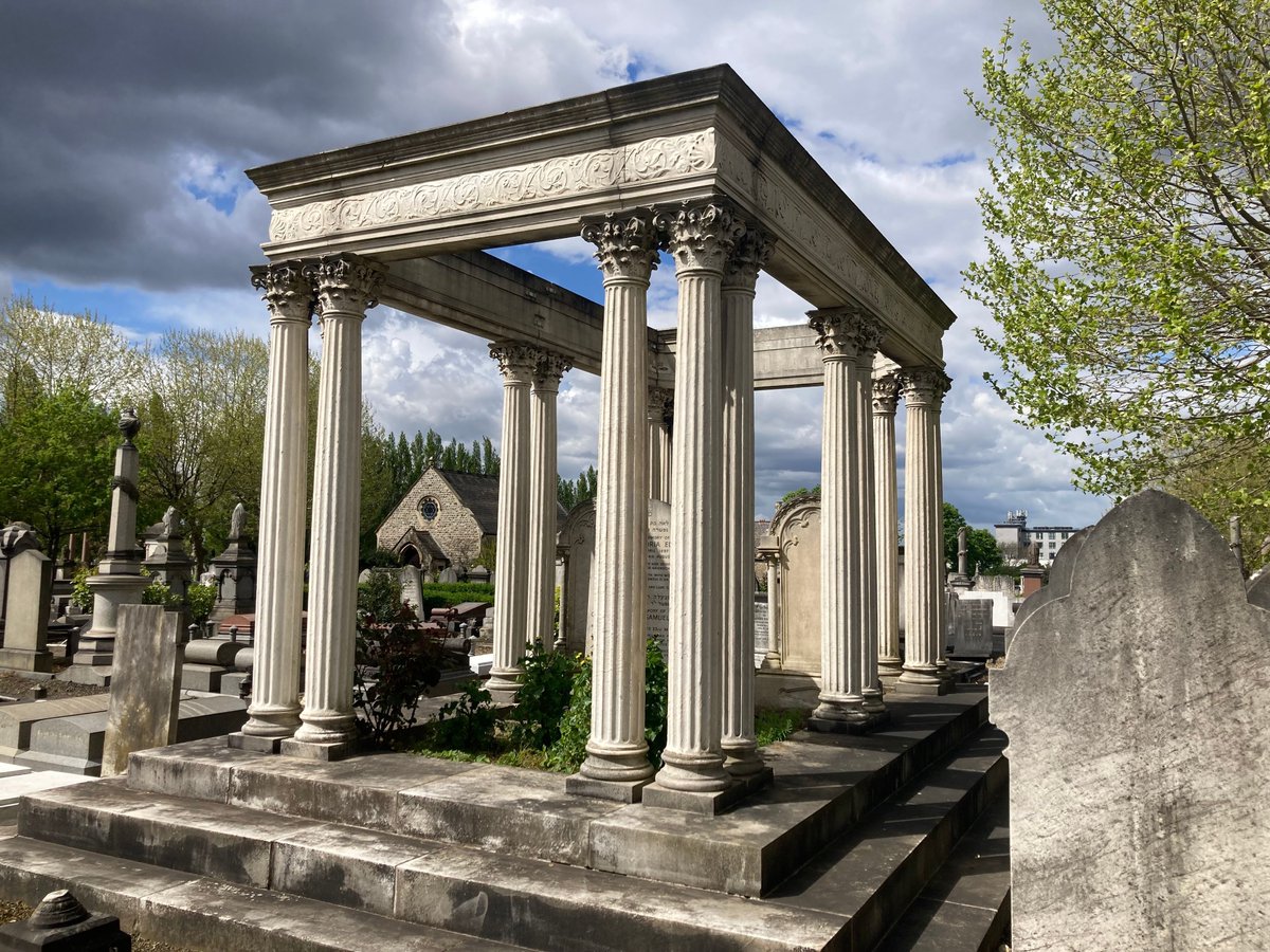 Willesden Jewish Cemetery tweet media