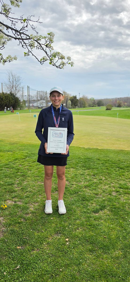 morgan_tyhanic's tweet photo. Honored to win The Ocean County Championship with a solid 74. Proud of my team for 1st place overall.Thank you to Bey Lea for hosting. 8 on the first hole wasn't an ideal start but going -1 through 17 holes to chase down the leader capped a great day for Pinelands @APPSportsDesk https://t.co/YWM54TtvCe