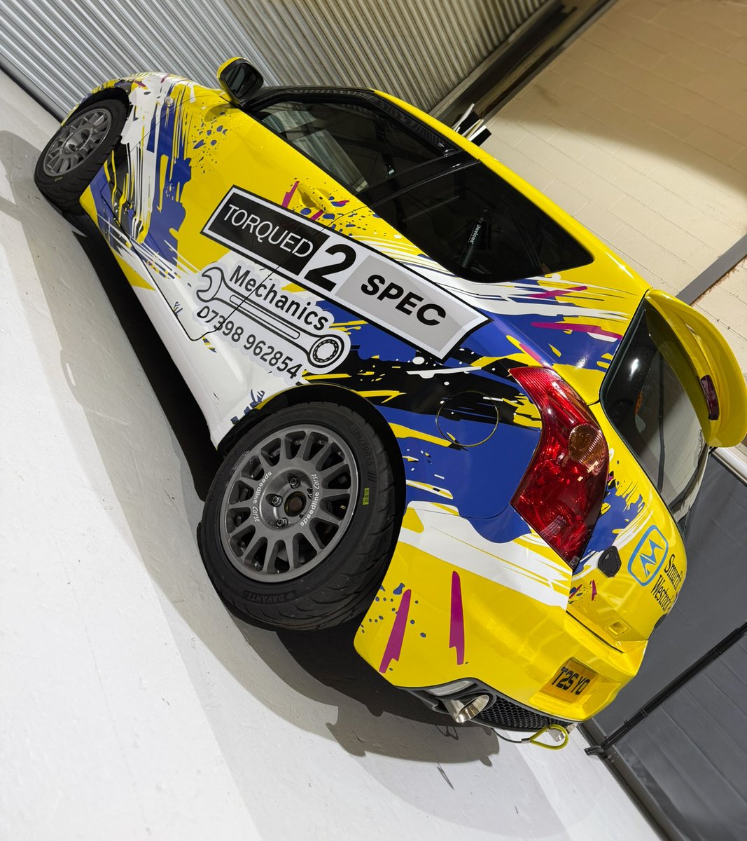 LNGraphicDesign's tweet image. Dale Bamford’s Suzuki Swift looking seriously sharp in the Swift Sport Challenge!
We gave this car a full visual transformation, adding bold race livery graphics over its existing yellow wrap 💛🏁

lngraphicdesigns.co.uk

 #racecar #livery #graphics #750motorclub #suzukiswift