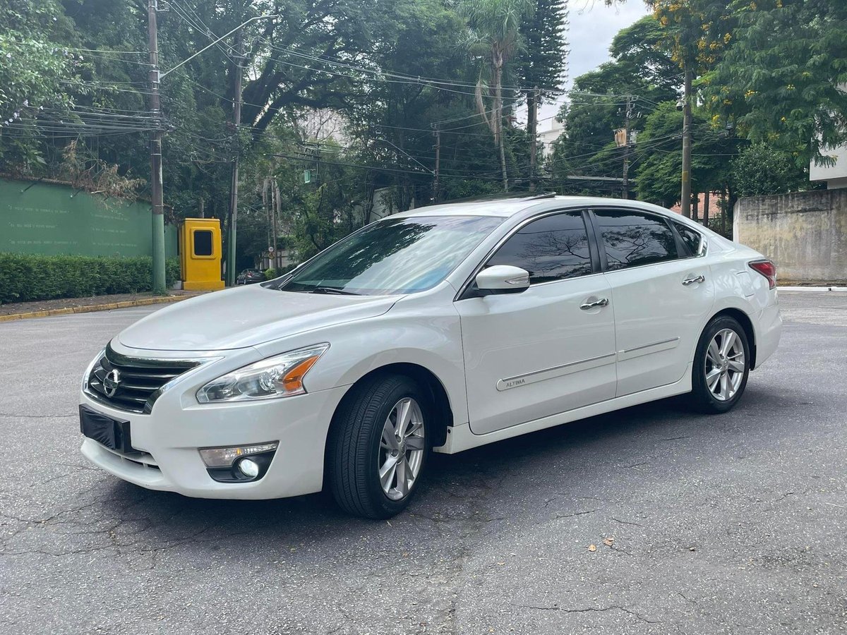 Martinez tweet media