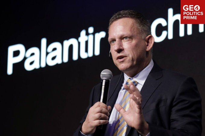 icardo8's tweet image. —Peter Thiel: el arquitecto del imperio de la muerte—

Bebió sangre de adolescentes, se hizo amigo del pedófilo Jeffrey Epstein y cree que la regulación de la IA invocará al Anticristo.

Su empresa, Palantir, ahora administra el arsenal nuclear británico, asesina con drones