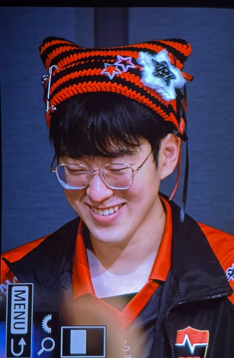 fc980314's tweet image. Little Red Riding Hood Special

#스카웃 #scout #NS