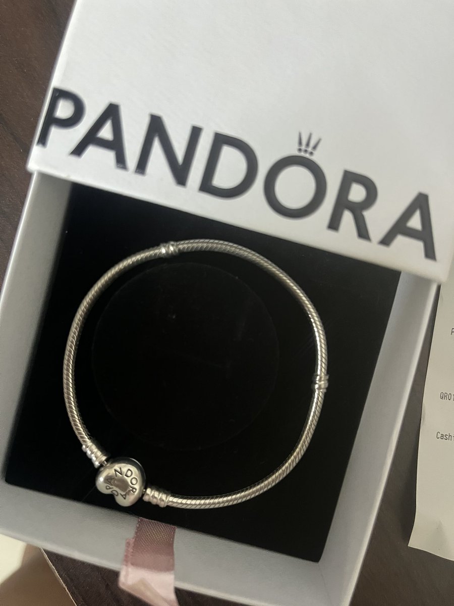 GORYA1012's tweet image. Size 19 ราคา1900ค่ะ ใหม่มากไม่มีรอยใส่ไป3ครั้งได้อุปกรณ์ตามภาพเลยค่ะ❗️ลดได้ค่ะ
#ส่งต่อpandora #pandora #PandoraThailand #PandoraThailand #pandoraมือสอง #pandoraมือ2 #ส่งต่อpandora #ส่งต่อpandoraมือ2 #เเพนโดร่า #ส่งต่อเเพนโดร่า #ส่งต่อเเพนโดร่ามือสอง