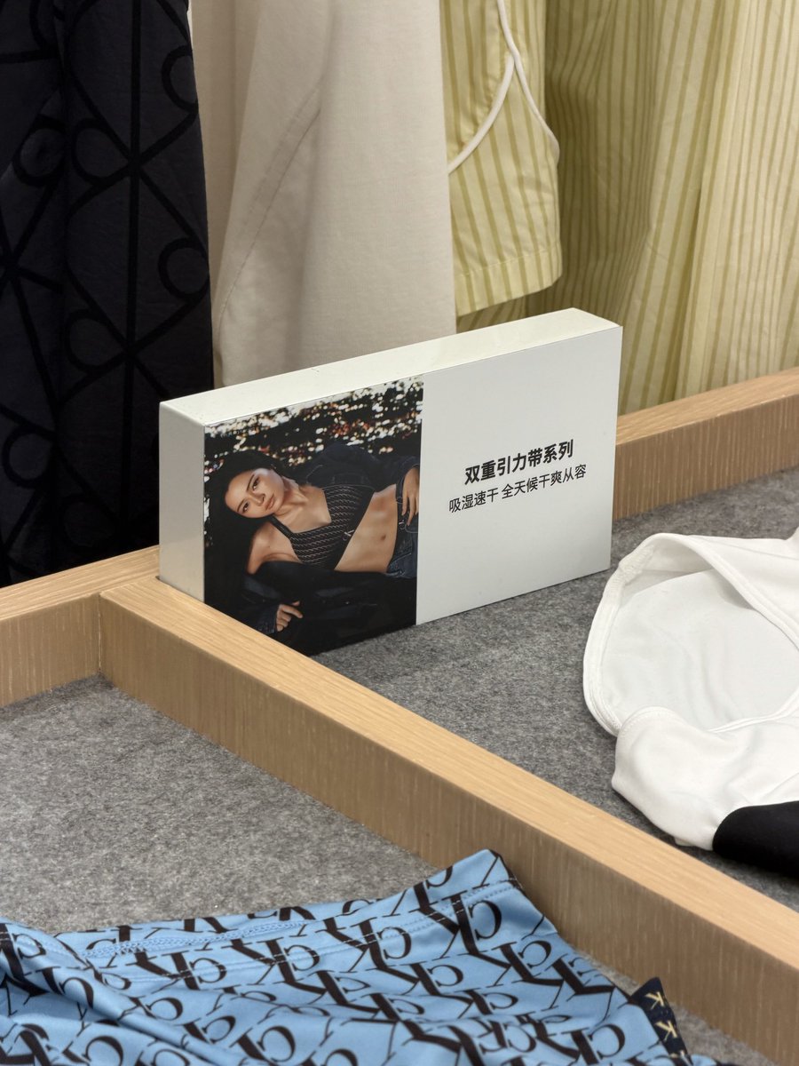 polywaves tweet media