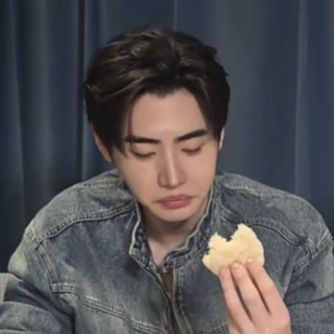 ❄️얼음별 tweet media