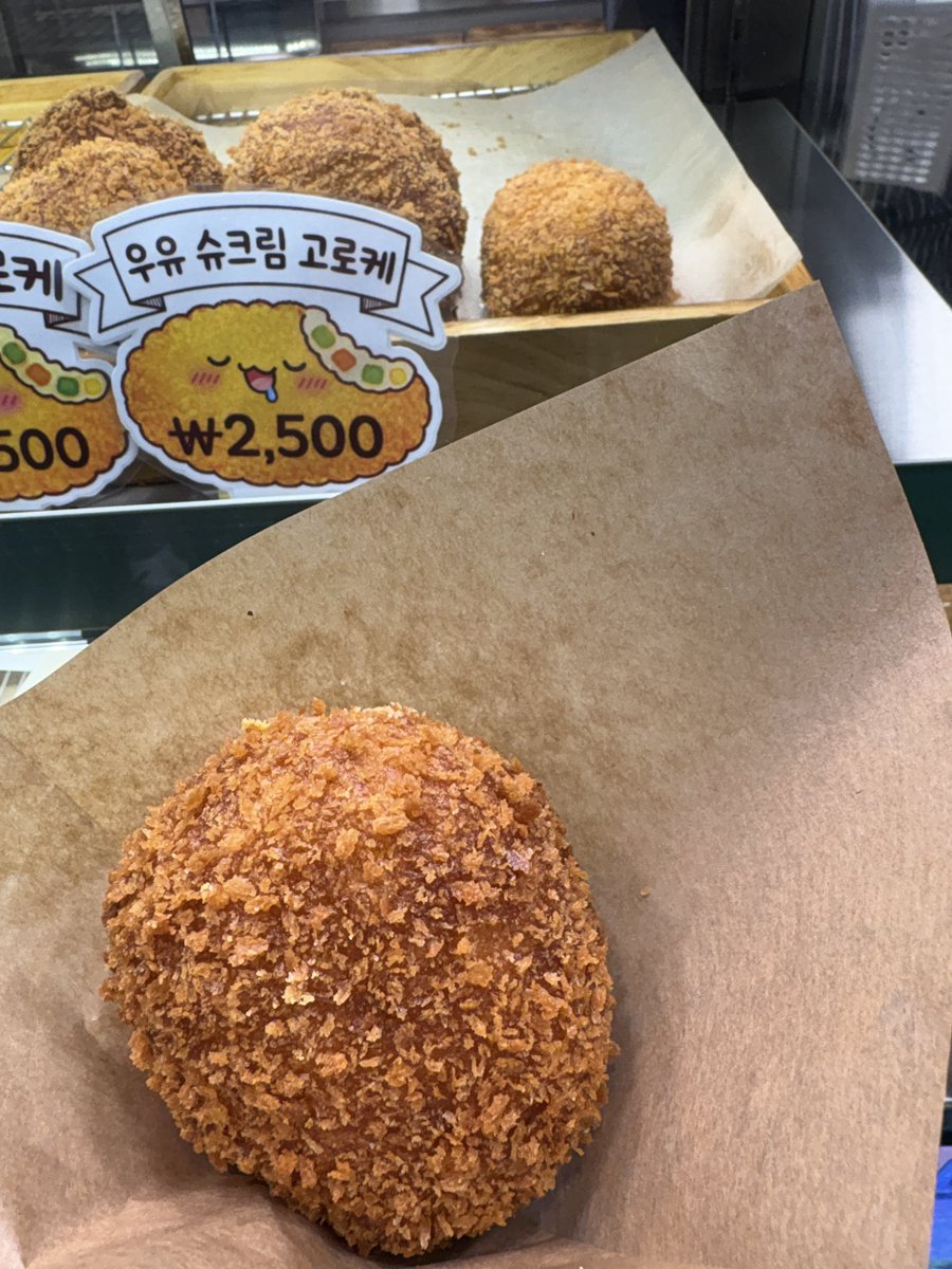 조우람 🍑 tweet media