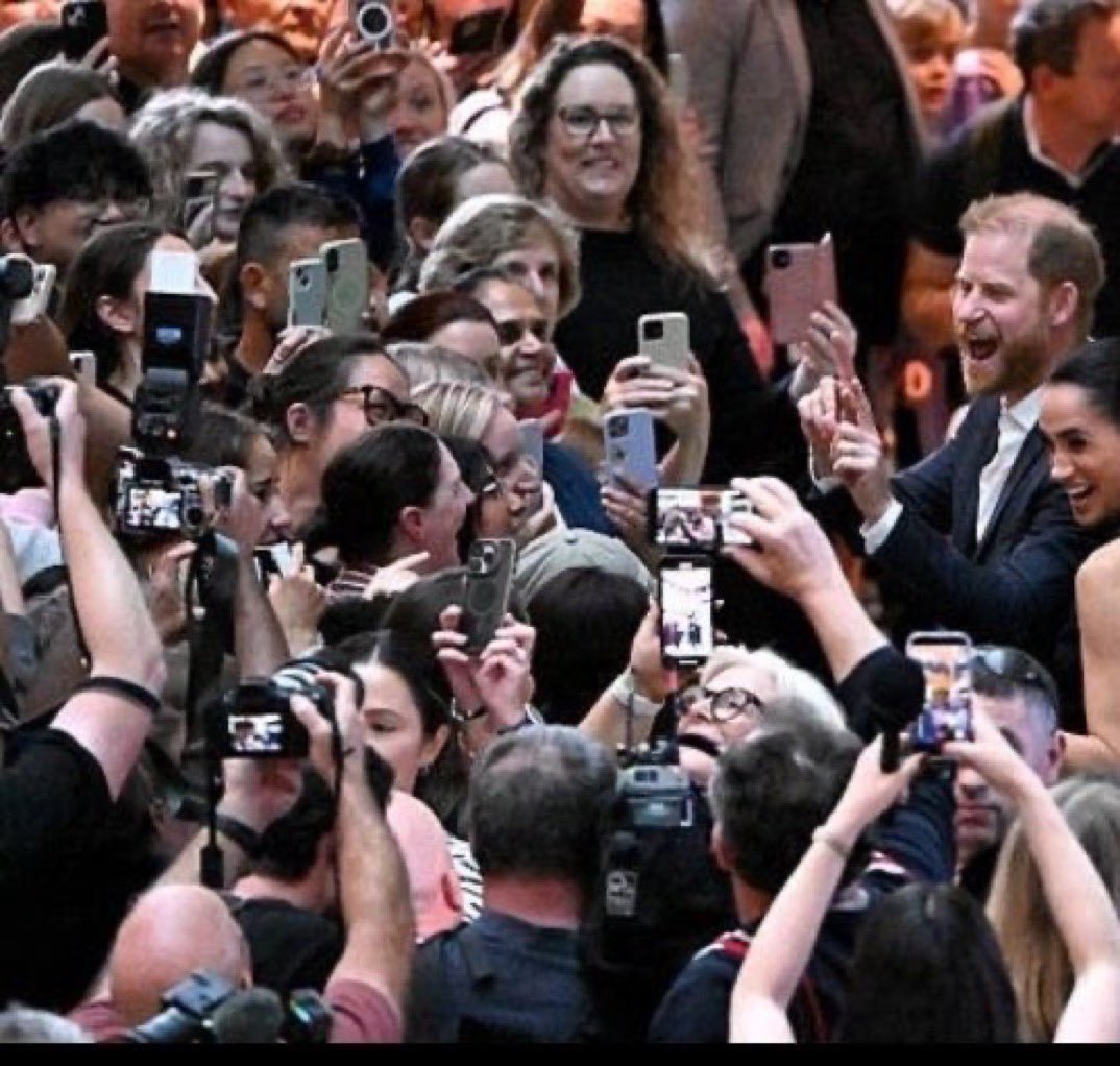 According2Taz tweet media