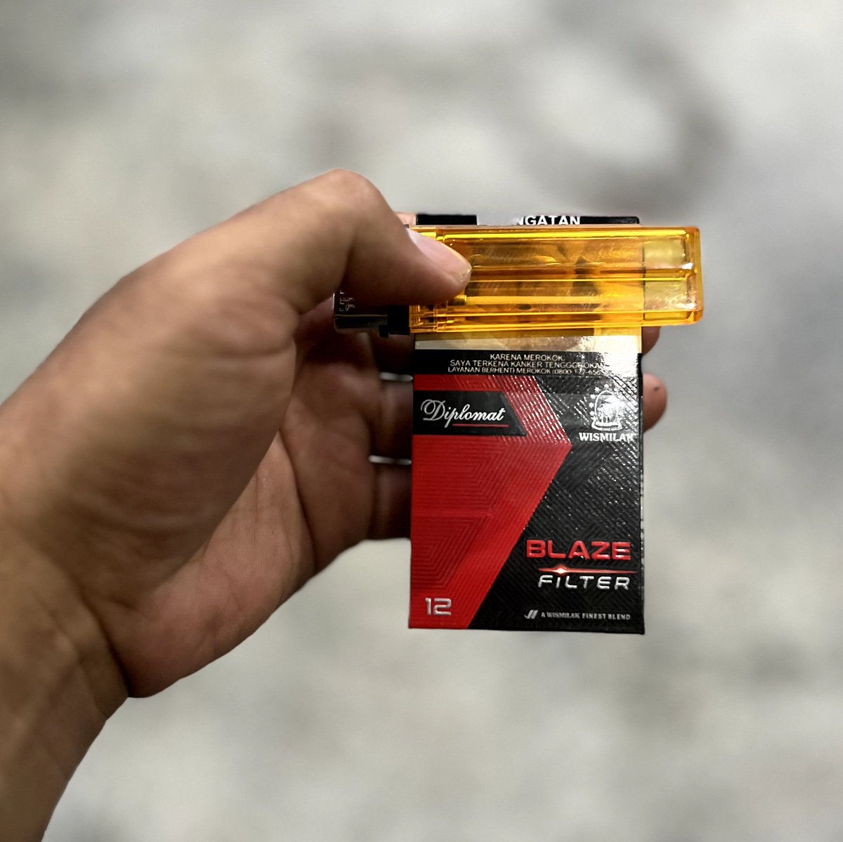 Rokok Indonesia tweet media