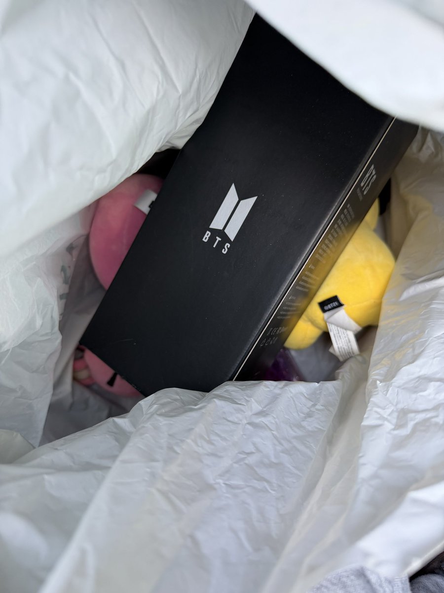 𝒩𝒶𝓋𝒾🃏 loves chan tweet media