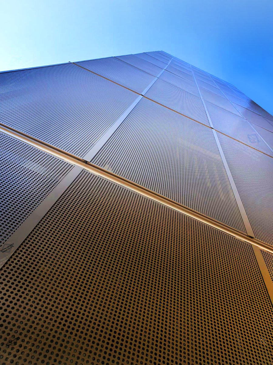 solarshader's tweet photo. Today is #WorldArtDay!
We believe that #art and #architecture are inseparable, so weโre celebrating the #creativity that shapes not just galleries and canvases, but the #builtenvironment around us...
#ArchitecturalArt #DesignInspiration #FunctionalArt #ArchitectureMeetsArt https://t.co/ZuIt6Cr8Z1