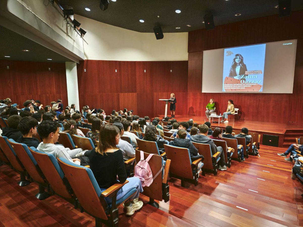 ajuntamentvng's tweet photo. 🎙️Zaina Qazzaz, periodista i defensora dels drets humans palestina, ha compartit el seu testimoni amb estudiants de secundària

🗓️Dimarts 21 d'abril oferirà una nova xerrada, oberta a la ciutadania de #VNG

T'interessa?👇 https://t.co/bJ16tkKU5V
#VilanovailaGeltru #DretsHumans https://t.co/cJgK6RMLfb