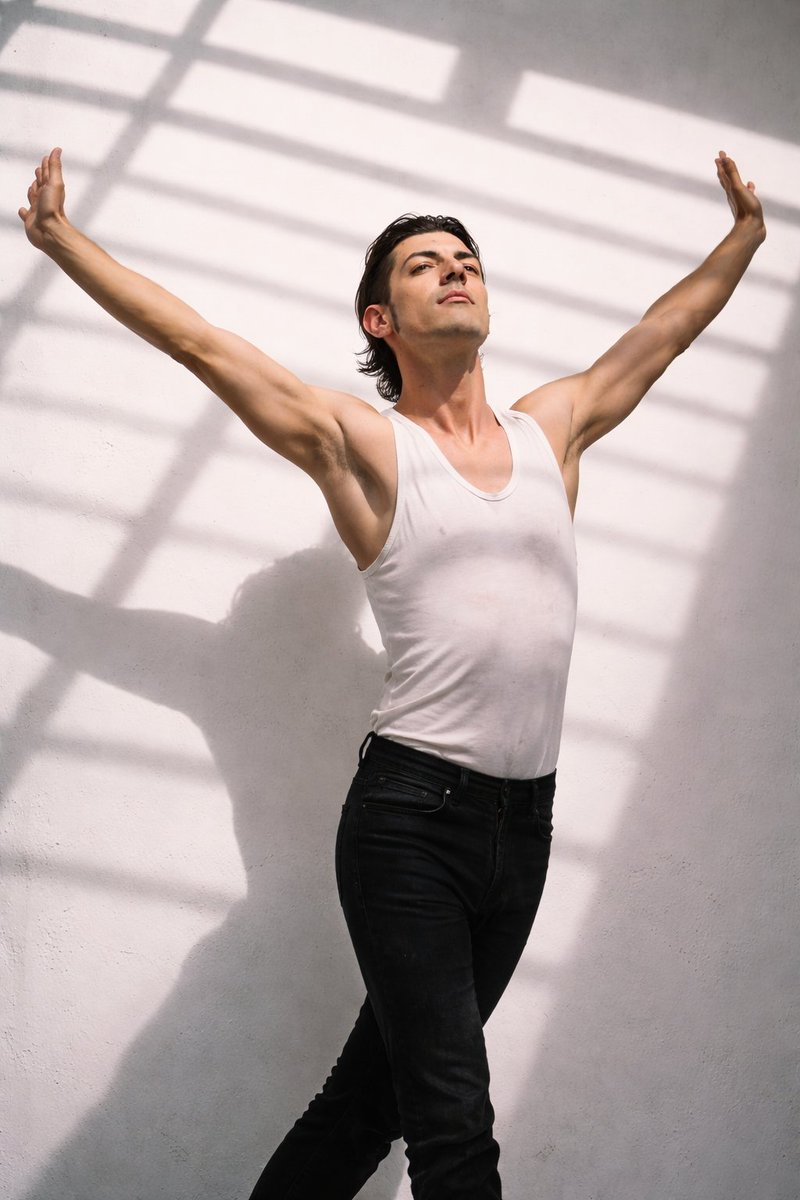 dominqfort's tweet image. Cuenta atrás para @michaelmovie hoy rindiendo tributo al album "Dangerous"

"The girl was Bad; The girl was Dangerous"

#michaeljackson #dangerous