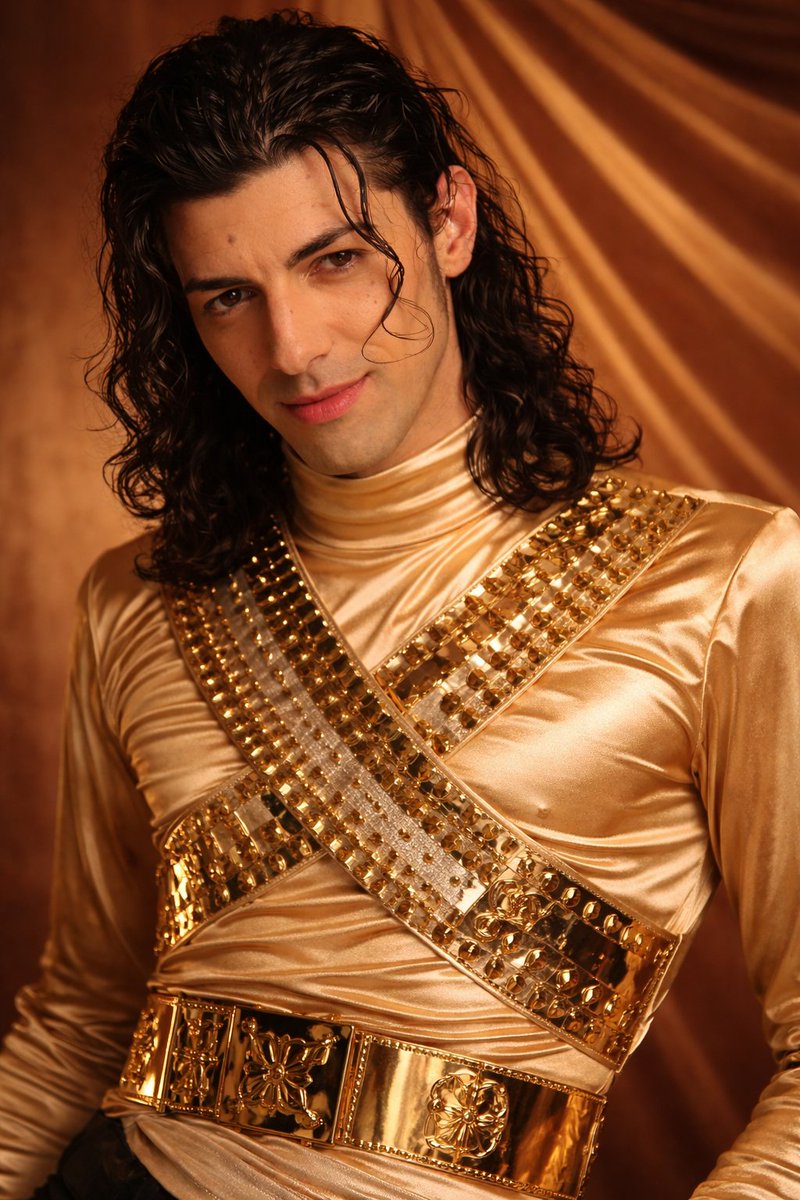 dominqfort's tweet image. Cuenta atrás para @michaelmovie hoy rindiendo tributo al album "Dangerous"

"The girl was Bad; The girl was Dangerous"

#michaeljackson #dangerous