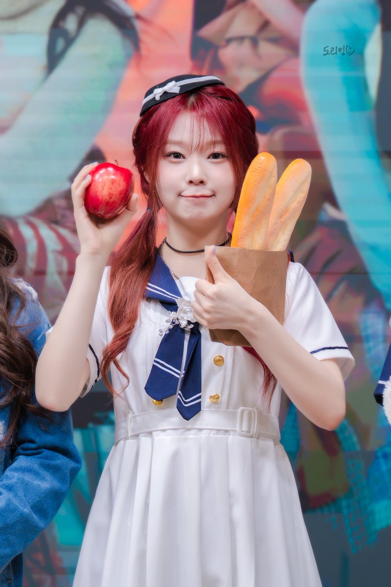 260314 도리

입꼬리🧏🏻‍♀️

#세이마이네임 #도희 
#Dohee #Saymyname