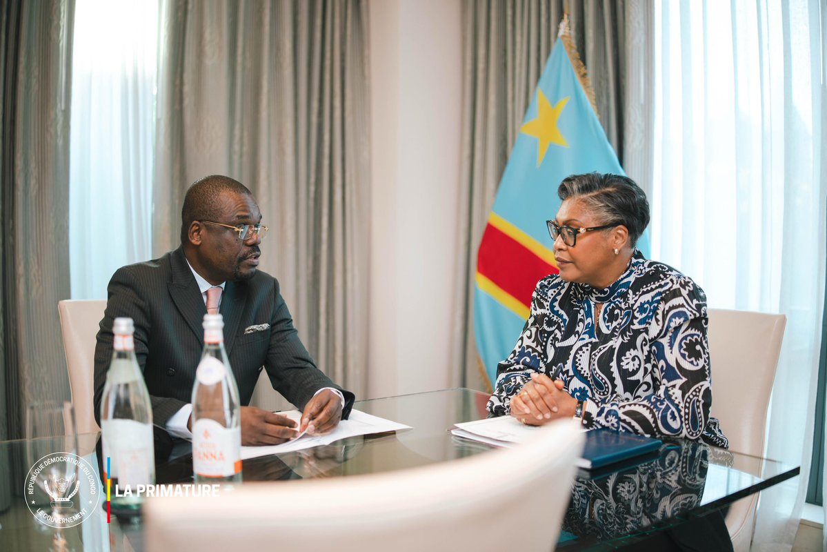 PrimatureRDC's tweet image. #RDCongo #Washington2026 #Économie
14 avril 2026 | En marge des Réunions de printemps du Groupe de la Banque mondiale et du FMI à Washington D.C., la Première Ministre, Cheffe du Gouvernement, Judith Suminwa Tuluka, a accordé une audience à Jephté Nsumbu, Administrateur suppléant