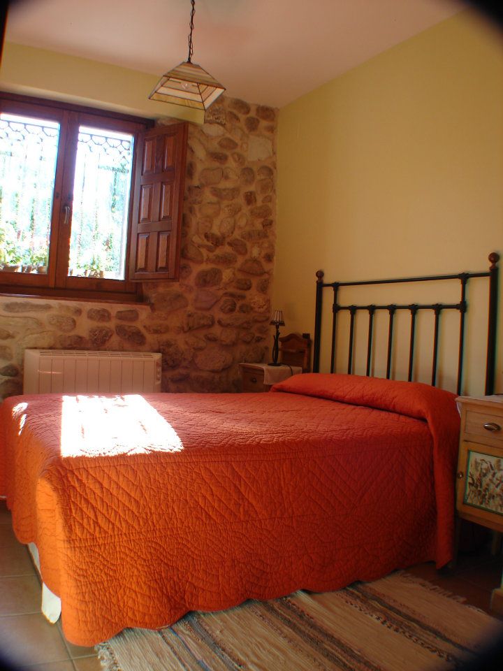 SierraNortecom's tweet image. Este Puente de Mayo desconecta en Alojamientos El Refugio de la Saúca 😍 SierraNorte.com/refugio-sauca

Están en Alameda del Valle 🥰 Hay plazas libres

#puente #mayo #alojamiento #dormir #turismorural #escapadas #madrid #rural #sierrademadrid #SierraNorteMadrid #SierraNorteDeMadrid