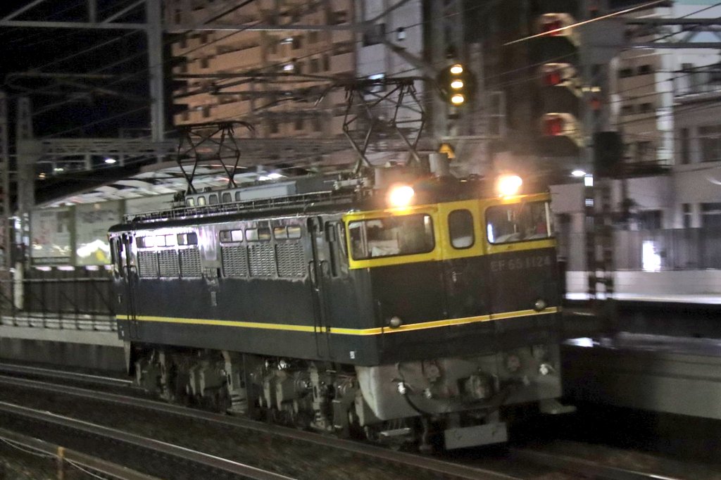 利英 上野 単9362レ EF65 1124単機は4月15日（水）西明石駅（貨物）で長時間停車