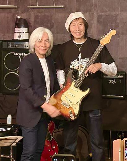 korekata_h's tweet photo. 今週末18日は安藤さんとのデュオです🎸🎸

『是方博邦＋安藤正容Guitar Duo』
⭕️4/18（土）三島市アフタービート　　（問）055(973)3973
OPEN 17:00 START 18:00　 前売4500円　当日5000円
静岡県三島市本町９−２６ https://t.co/fa2BHgKIEG