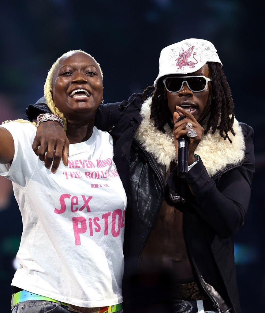 𝔼𝕤𝕞𝕒𝕣𝕥😎 tweet media