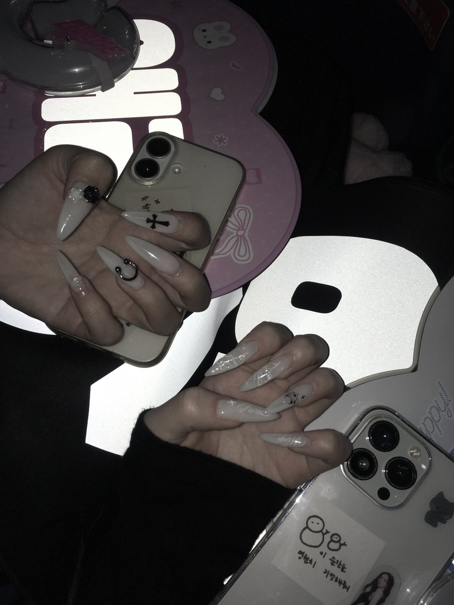 랑⟡.· tweet media