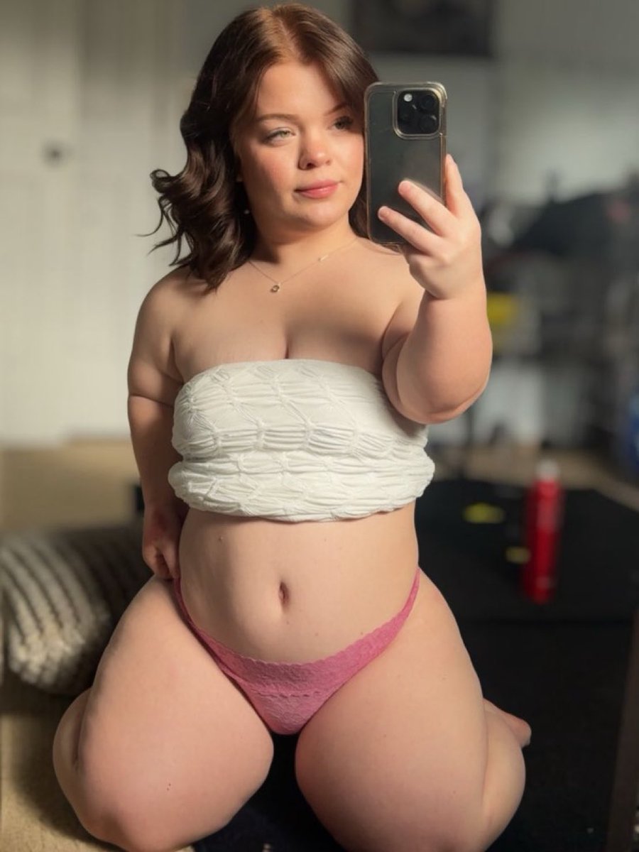 funsized pixie 😍🥰 tweet media