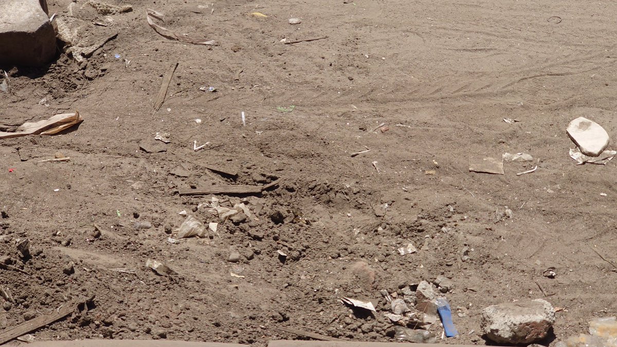 improved040's tweet photo. After complaining no one is cleaning the road and it is a prime location of karolbagh Bank Street..
Location Bank Street karolbagh near Mohini art jewelry opposite pc jewellers 110005,Dust is blowing in the air. Kindly clean this...
@MCD_Delhi
@DelhiPwd https://t.co/VMUlpwhd5t