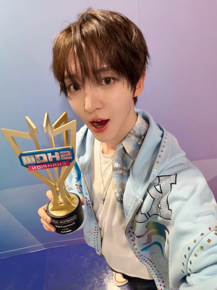 KickFlip tweet media