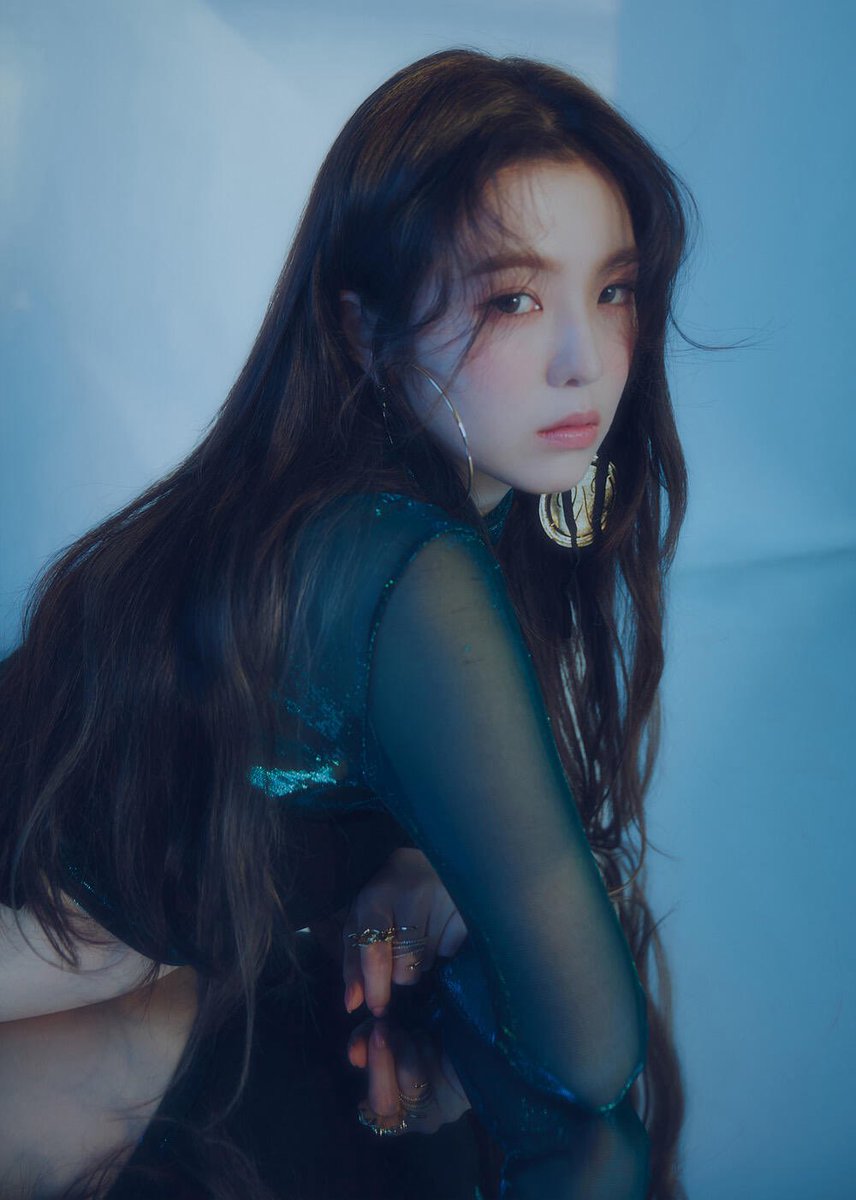 Irene 아이린 Global 🌷 tweet media